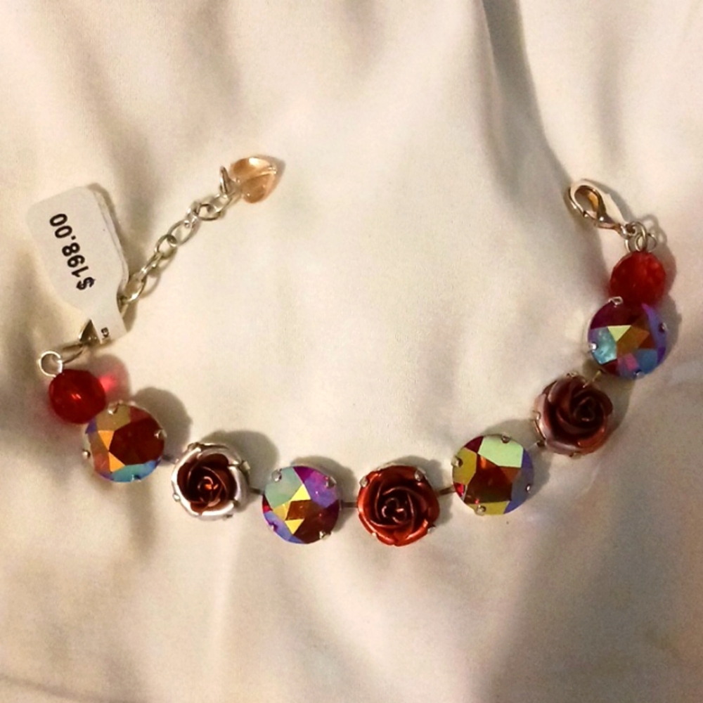 Stunning Sabika crystal rose bracelet- brand new